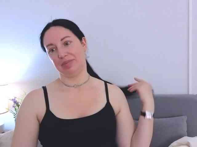 MiaFoxy webcam