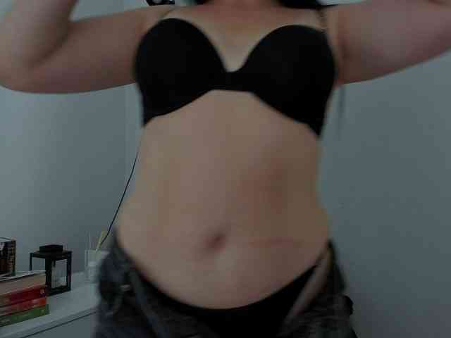 Model: MiaFoxy