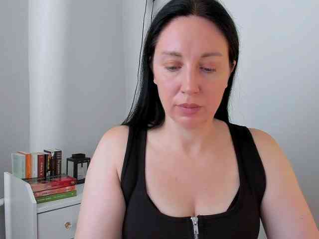 MiaFoxy webcam