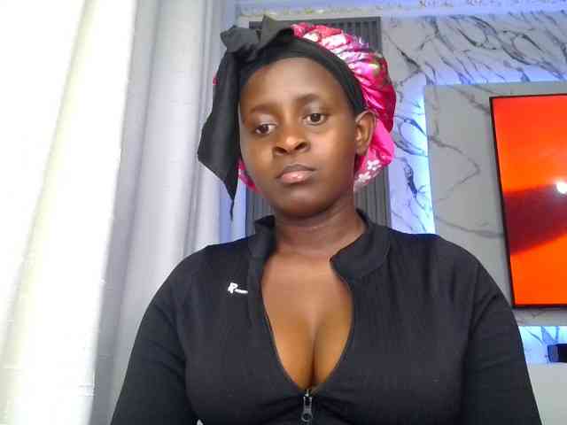 Brownchickebony webcam