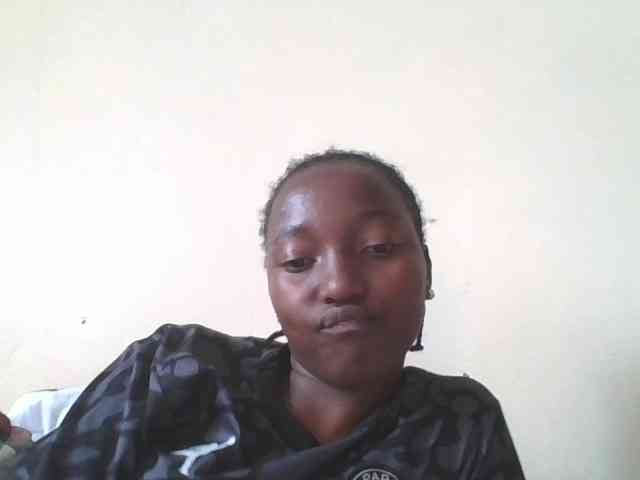Brownchickebony webcam
