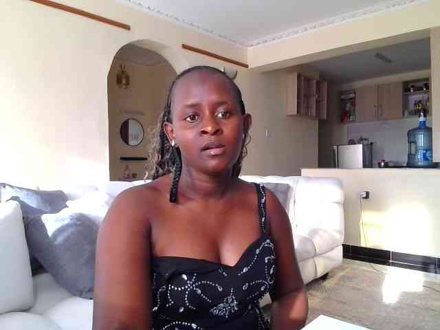 Brownchickebony webcam
