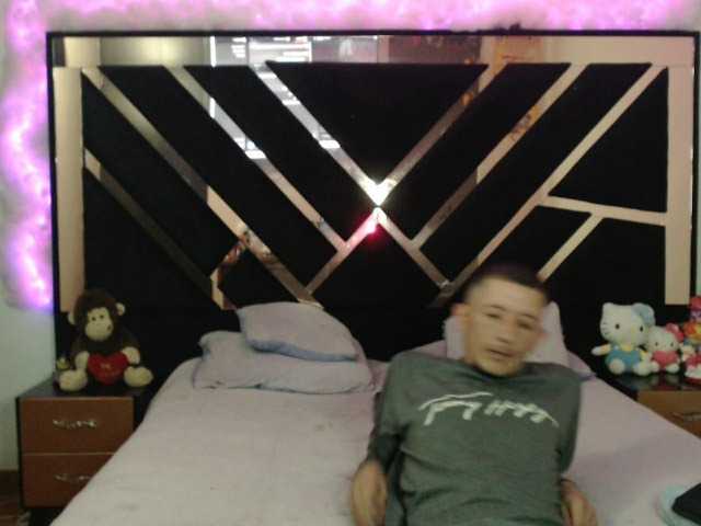 Fun-Couple live webcam show