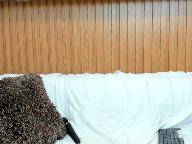 riley-reid-milf live cam on BongaCams