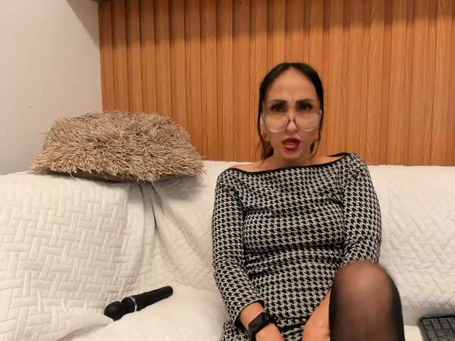 riley-reid-milf live cam on BongaCams