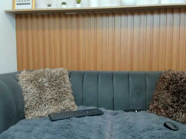 riley-reid-milf live cam on BongaCams