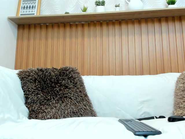 riley-reid-milf live cam on BongaCams