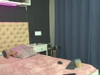AuraMilf Porn Show