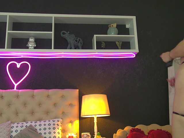 AuraMilf live cam on BongaCams