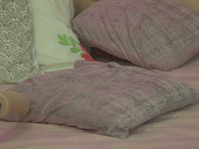 AuraMilf live cam on BongaCams