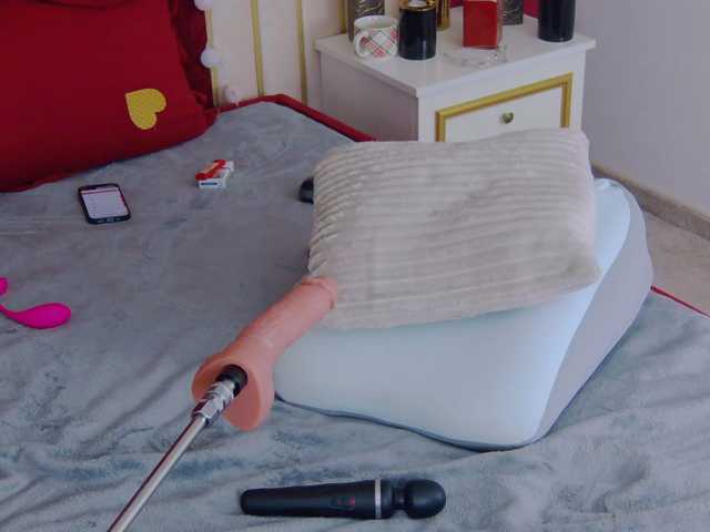 AuraMilf live cam on BongaCams
