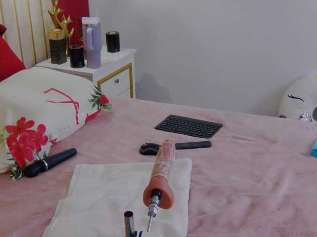 AuraMilf live cam on BongaCams