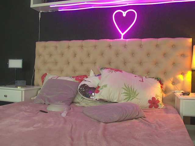 AuraMilf live cam on BongaCams