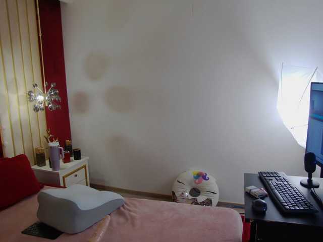AuraMilf live cam on BongaCams