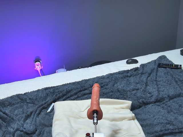 AuraMilf