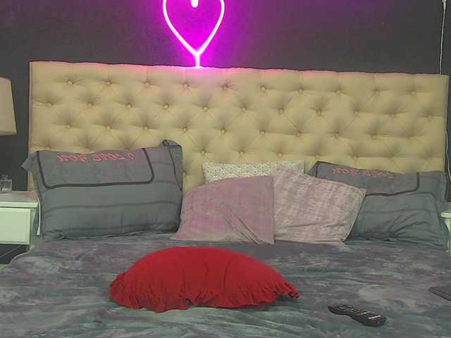 AuraMilf live cam on BongaCams