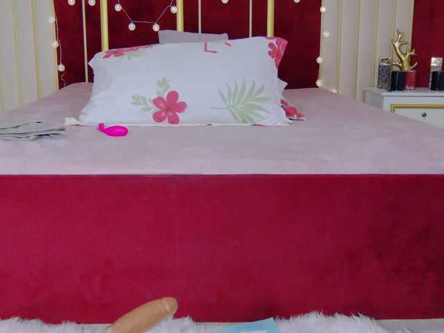 AuraMilf live cam on BongaCams