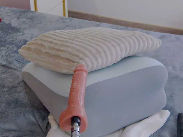 AuraMilf