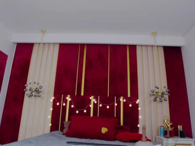 AuraMilf