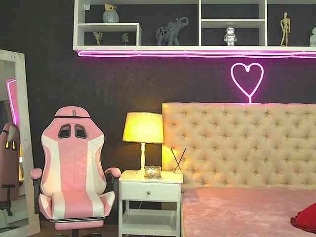 AuraMilf webcam