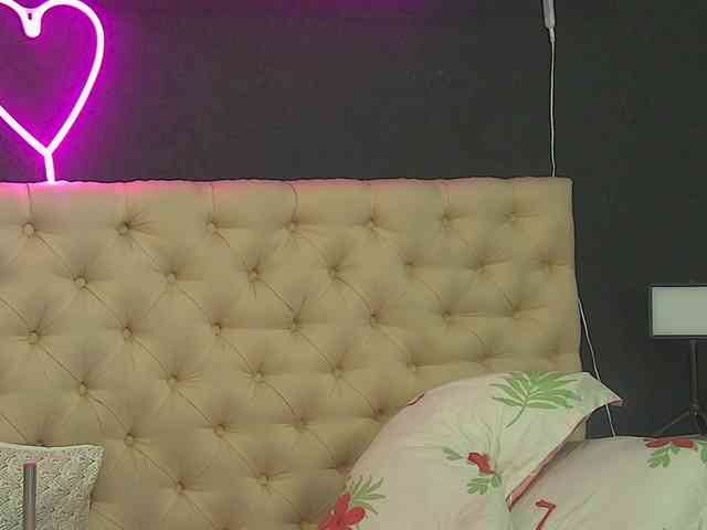 AuraMilf webcam