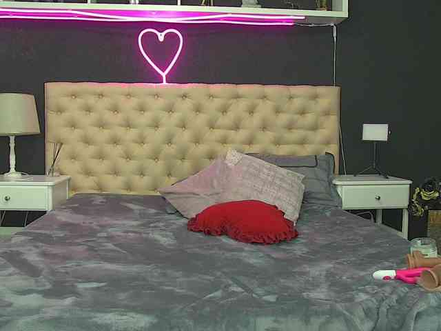 AuraMilf webcam