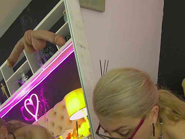 AuraMilf webcam