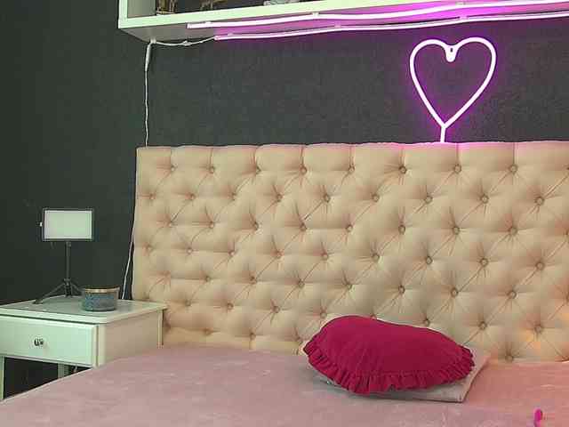 AuraMilf webcam