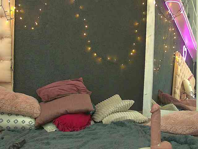 AuraMilf webcam