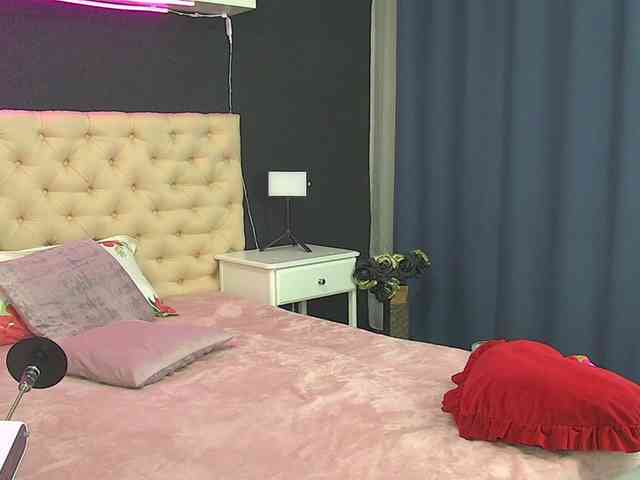 AuraMilf webcam