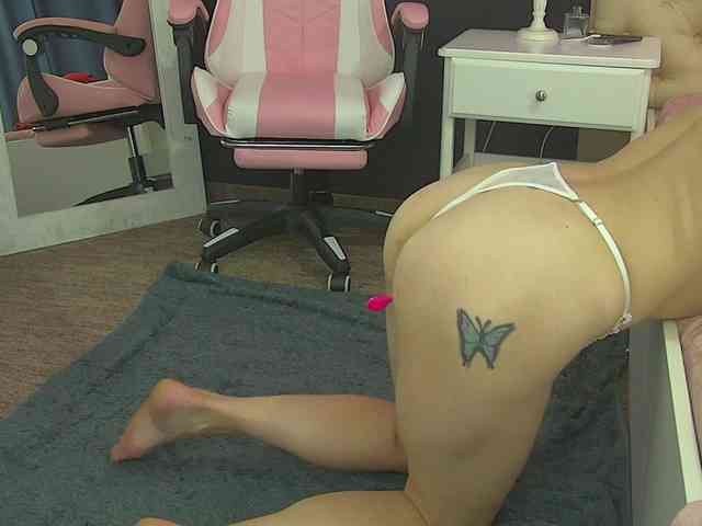 AuraMilf webcam