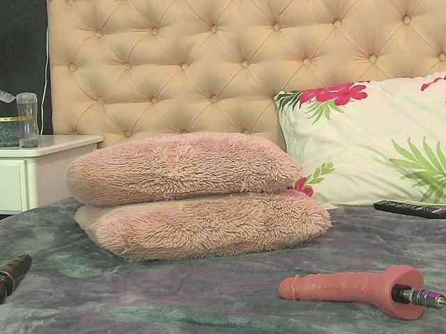 AuraMilf webcam