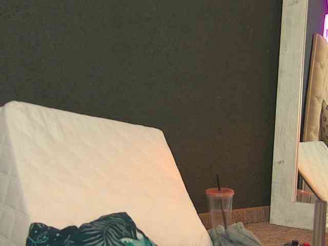 AuraMilf webcam