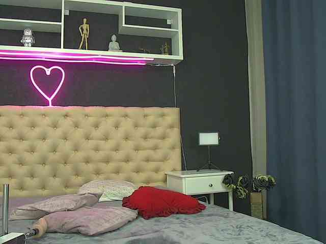 AuraMilf webcam