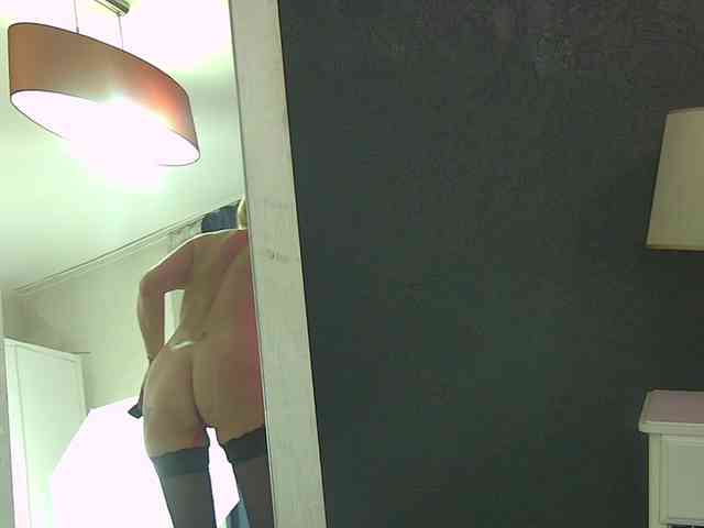AuraMilf webcam