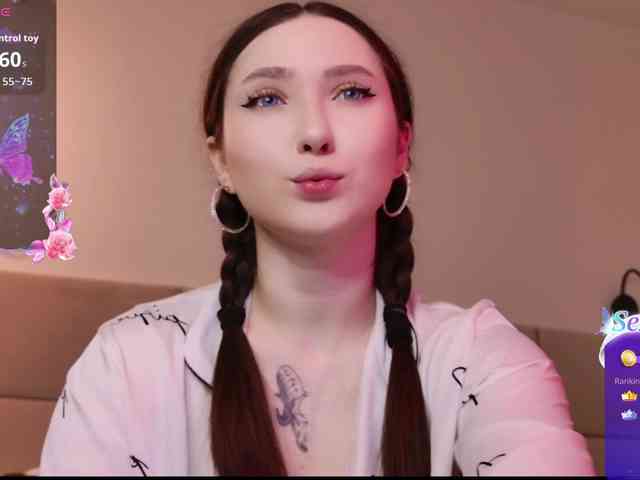 CuteBunnyX webcam