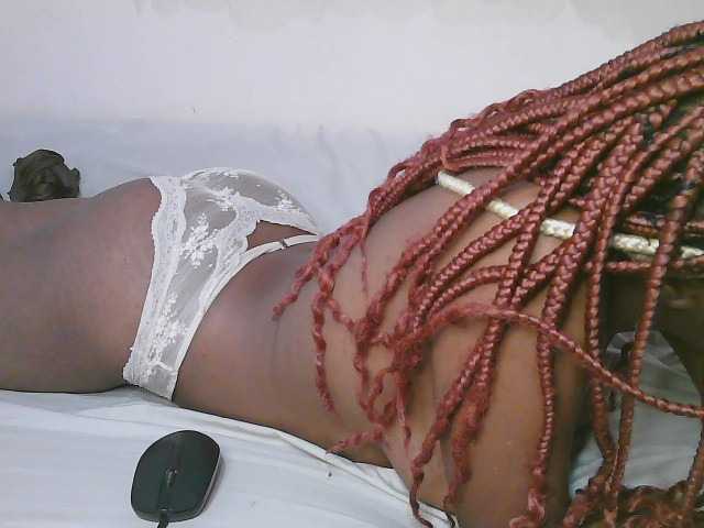 Cute-latasha live cam on BongaCams