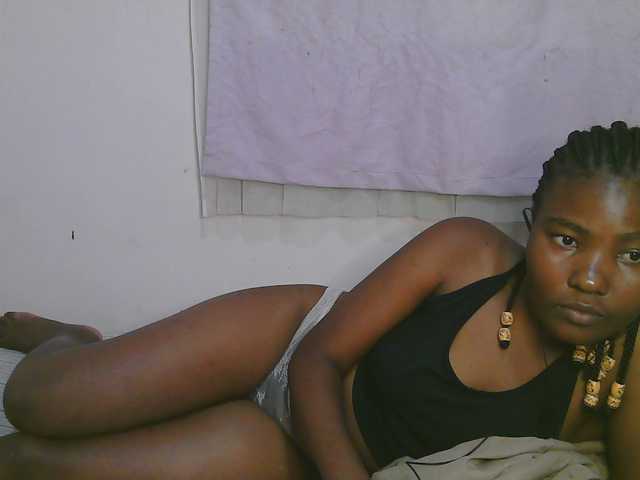 Cute-latasha live cam on UnifiedCams