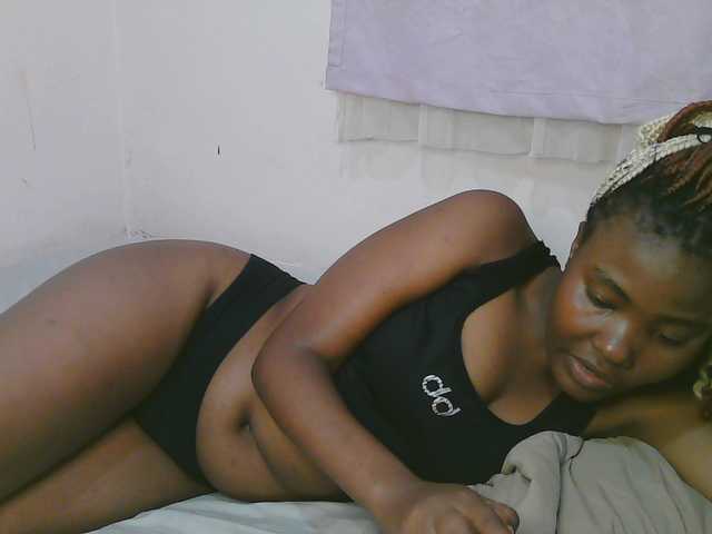 Cute-latasha live cam on BongaCams