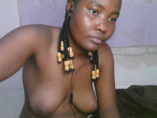 Cute-latasha live cam on BongaCams