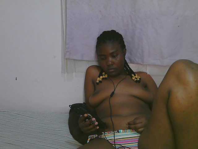 Cute-latasha live cam on BongaCams