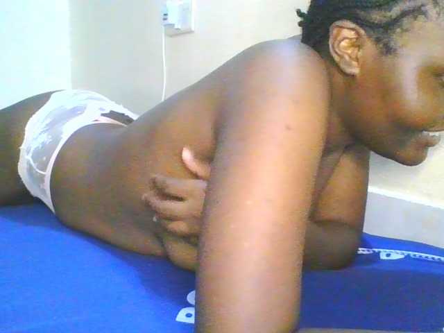 Cute-latasha live cam preview