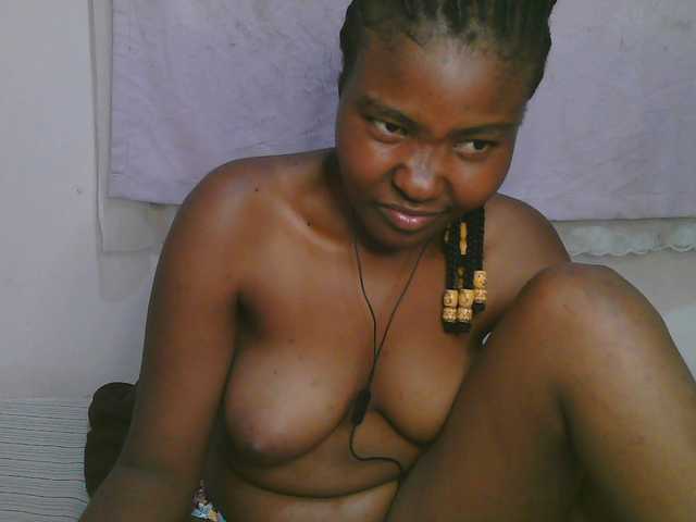 Cute-latasha live cam on BongaCams