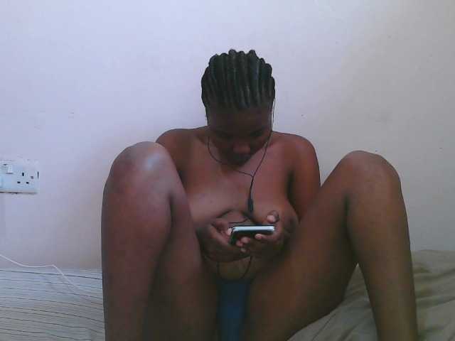 Cute-latasha live cam on BongaCams