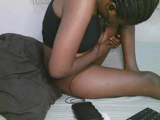 Cute-latasha live cam on BongaCams