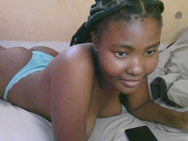 Cute-latasha live cam on BongaCams