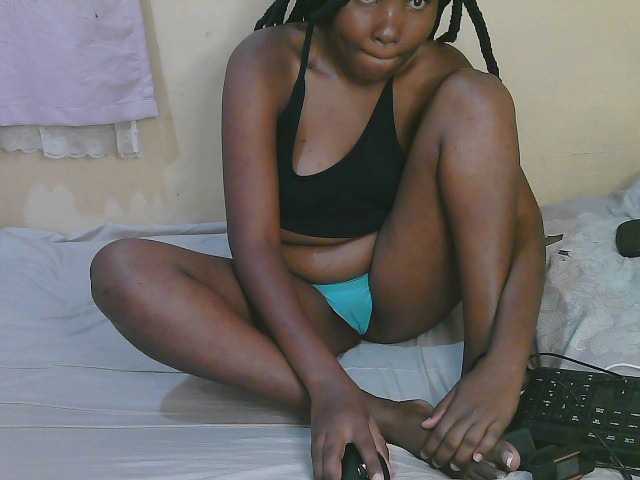 Cute-latasha live cam on BongaCams