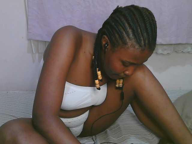 Cute-latasha live cam on BongaCams