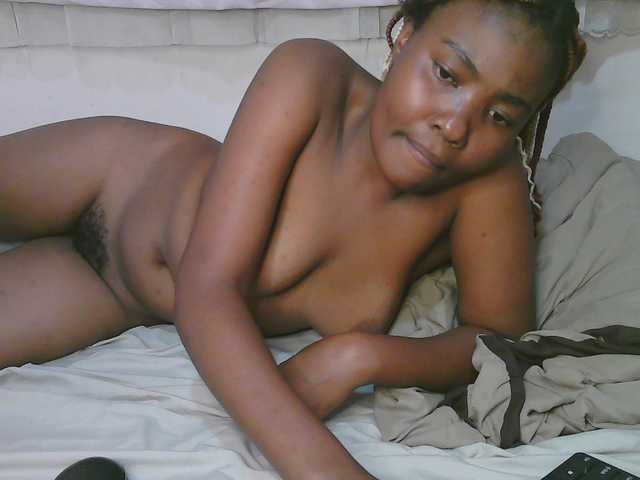 Cute-latasha live cam on BongaCams