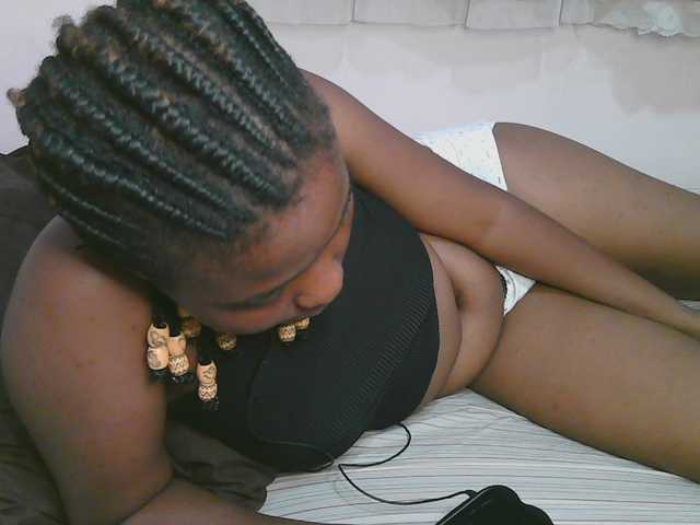 Cute-latasha Live Cam on BongaCams